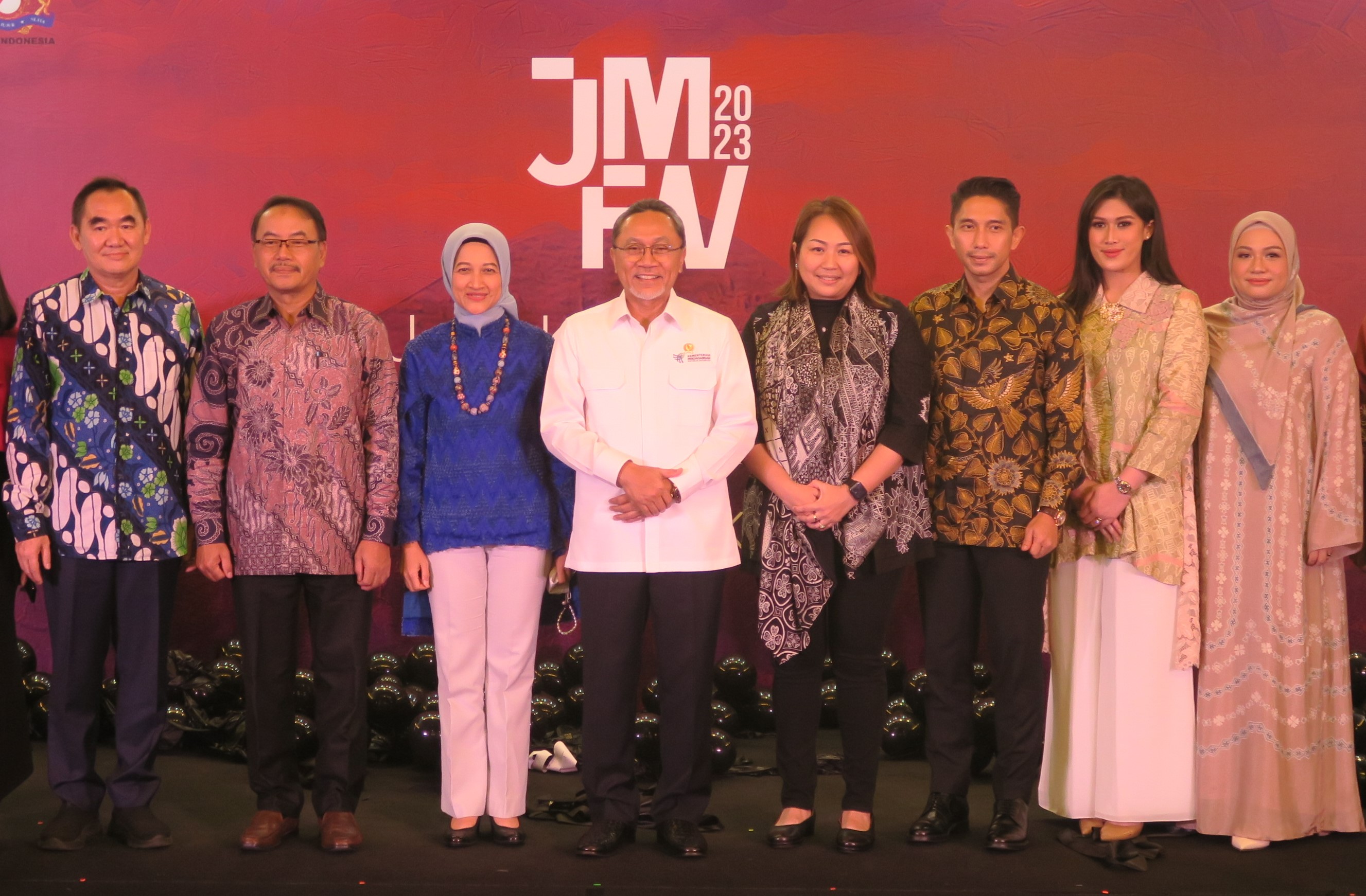 BCA Syariah Official Banking Partner JMFW 2023